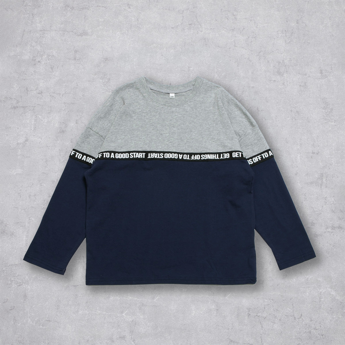 ロゴテープ使い バイカラーTシャツ