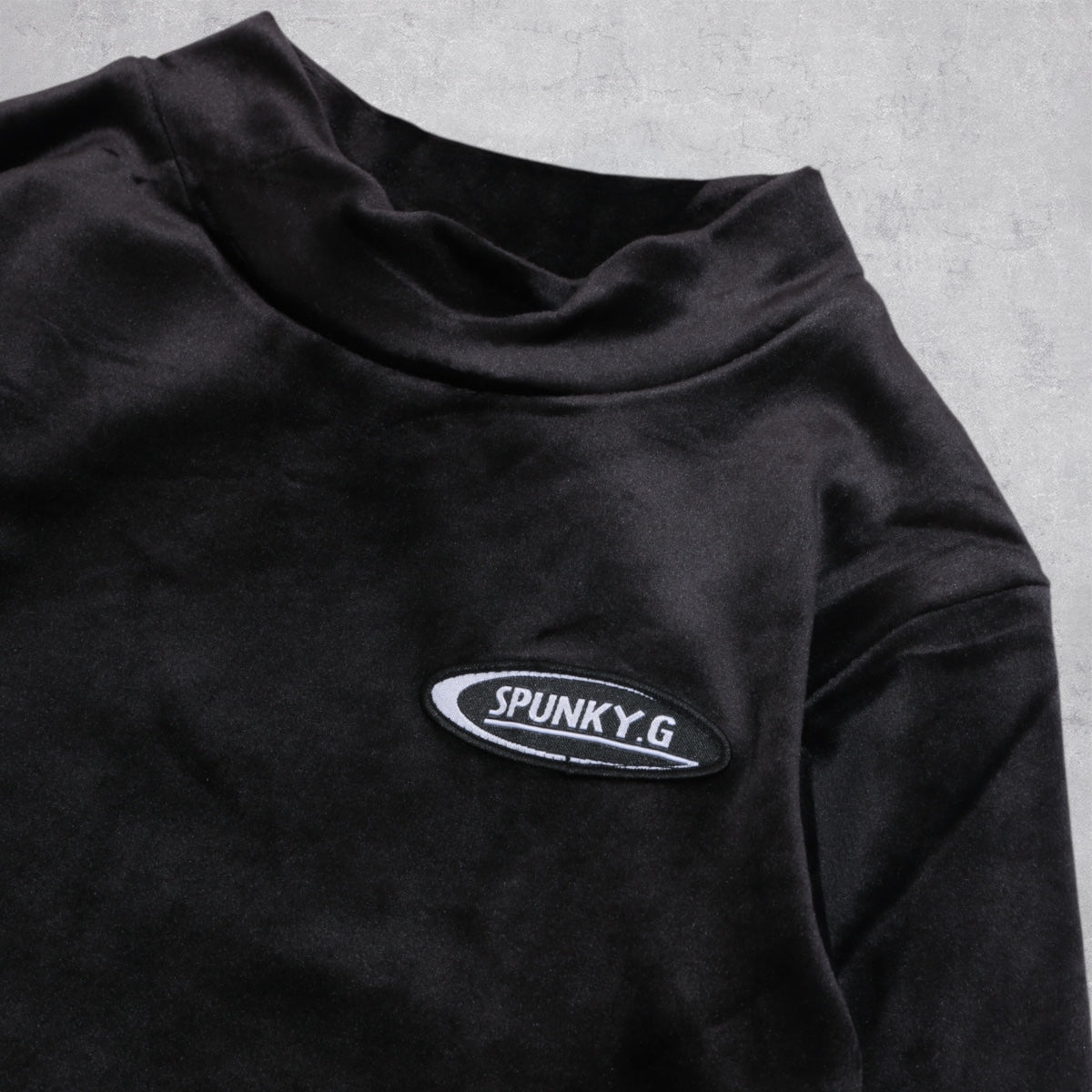 ストレッチベロア ハイネックＴシャツ