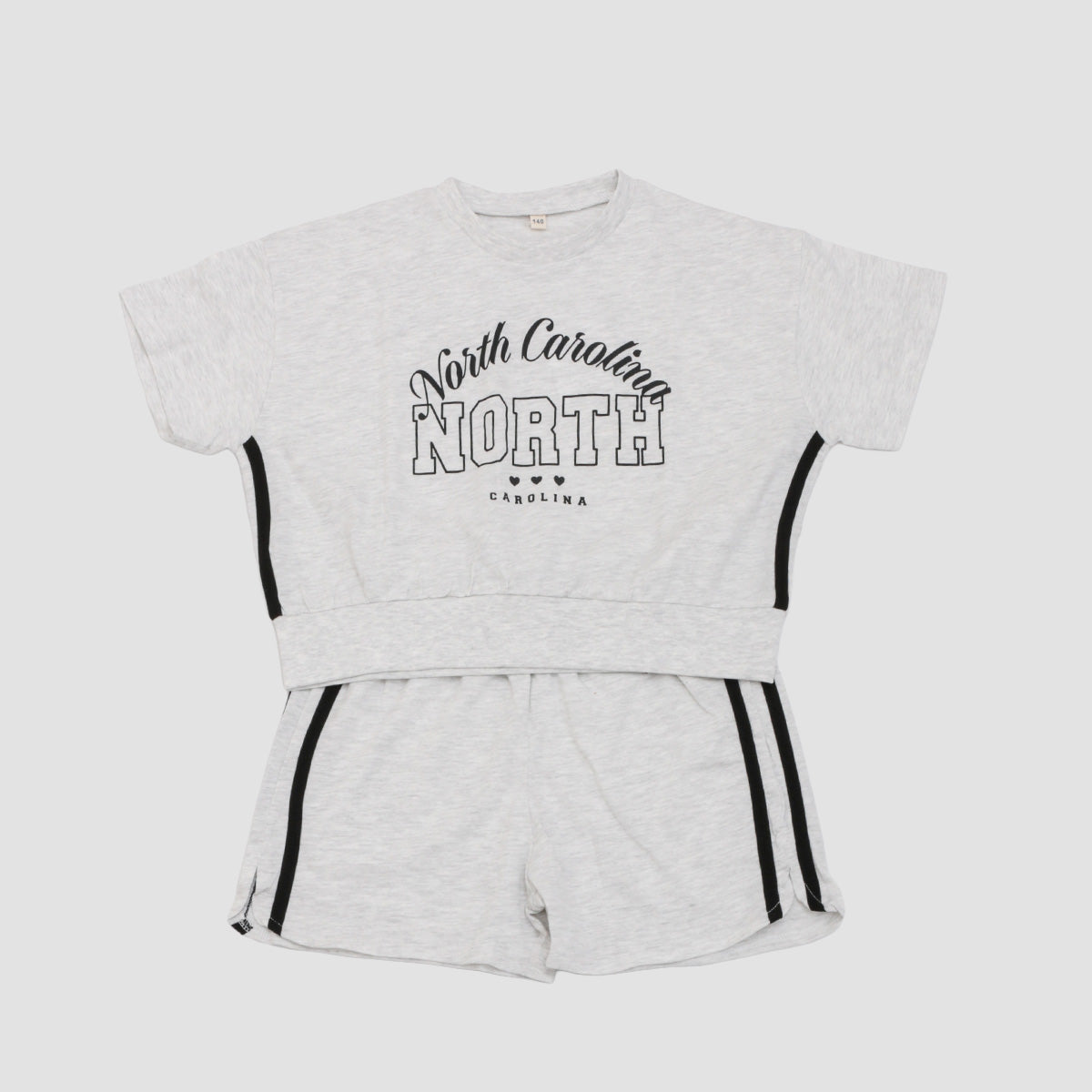 クロップド丈Tシャツ サイドラインショートパンツ セットアップ