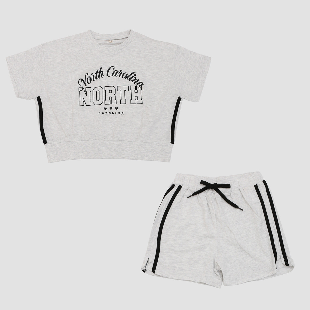 クロップド丈Tシャツ サイドラインショートパンツ セットアップ