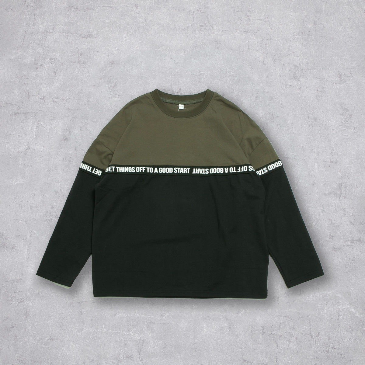 ロゴテープ使い バイカラーＴシャツ