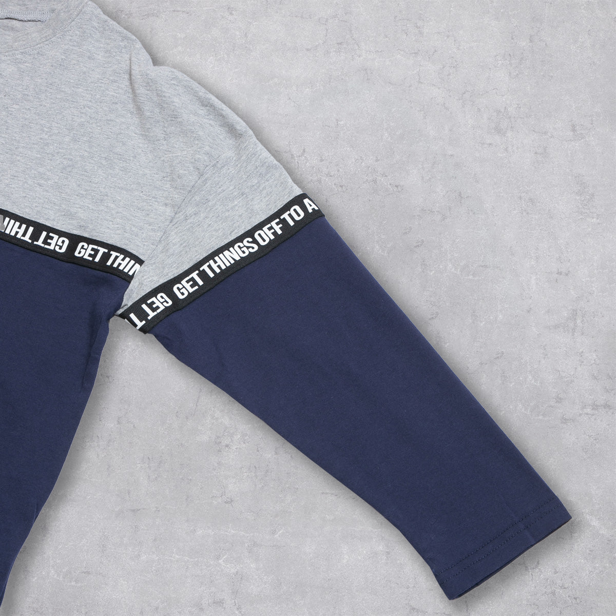 ロゴテープ使い バイカラーＴシャツ